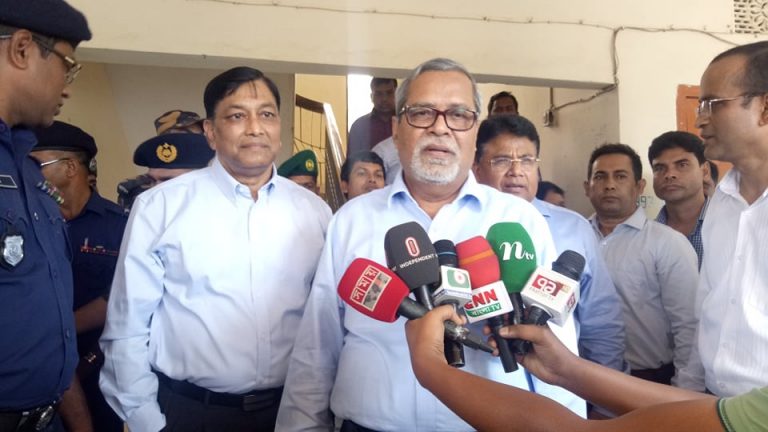 সন্ত্রাসীরা ভুল স্বীকার করে স্বাভাবিক জীবনে ফিরে আসুন অন্যথায় আপনাদের ধবংশ অনিবার্য- সিইসি