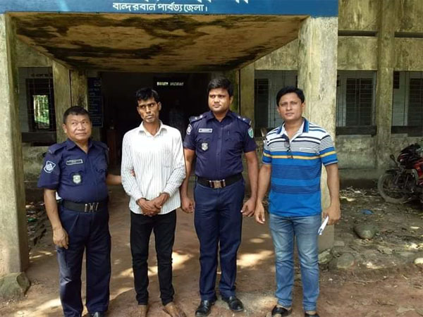 বান্দরবানে ইয়াবাসহ আটক-১