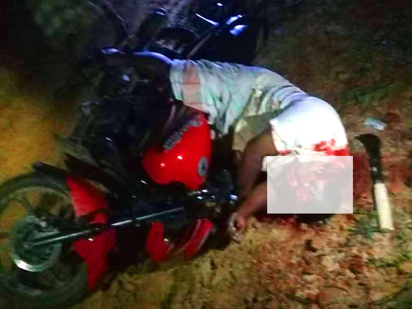 লামায় আওয়ামীলীগ নেতাকে কুপিয়ে হত্যা