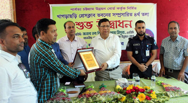 সাংবাদিকদের লেখনির মাধ্যমে সমাজের অনেক কিছুই উঠে আসে – নব বিক্রম কিশোর ত্রিপুরা