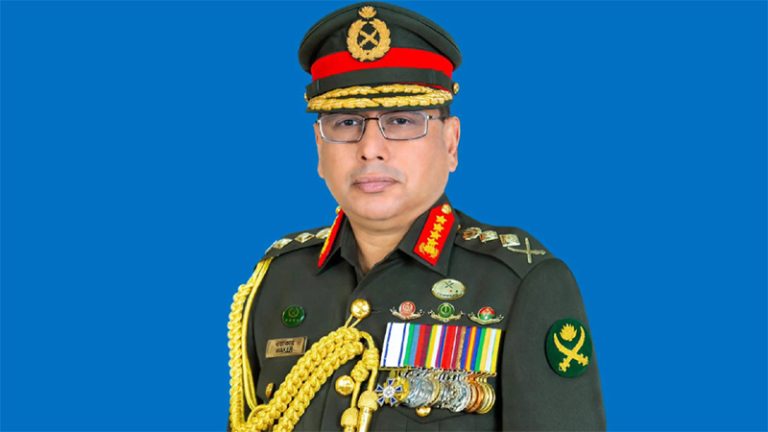 কাতার সফর শেষে দেশে ফিরেছেন সেনাবাহিনী প্রধান