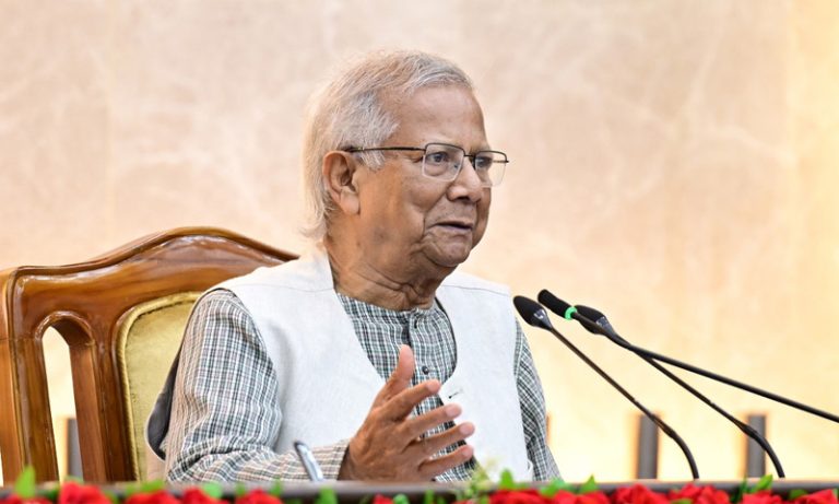 পরিবর্তনের মানসিকতা নিয়ে চিকিৎসা সেবায় আত্মনিয়োগ করুন: প্রধান উপদেষ্টা