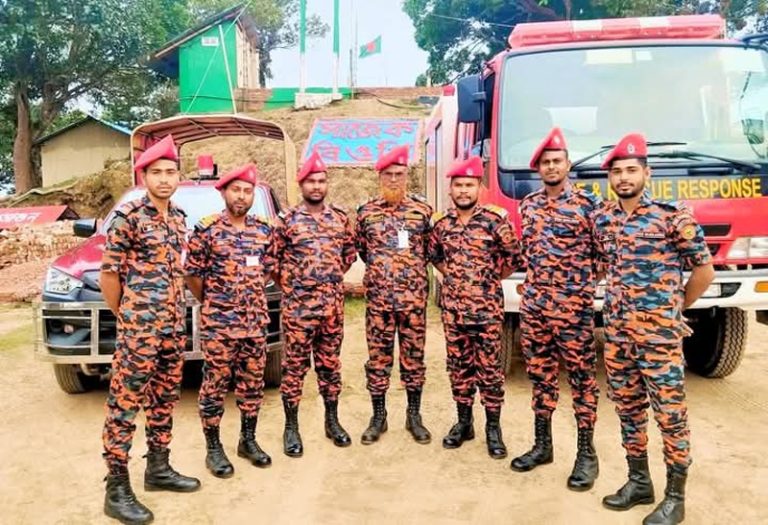দূর্গম সাজেকে অগ্নিকান্ড প্রতিরোধে স্যাটেলাইট ফায়ার স্টেশন কার্যক্রম শুরু