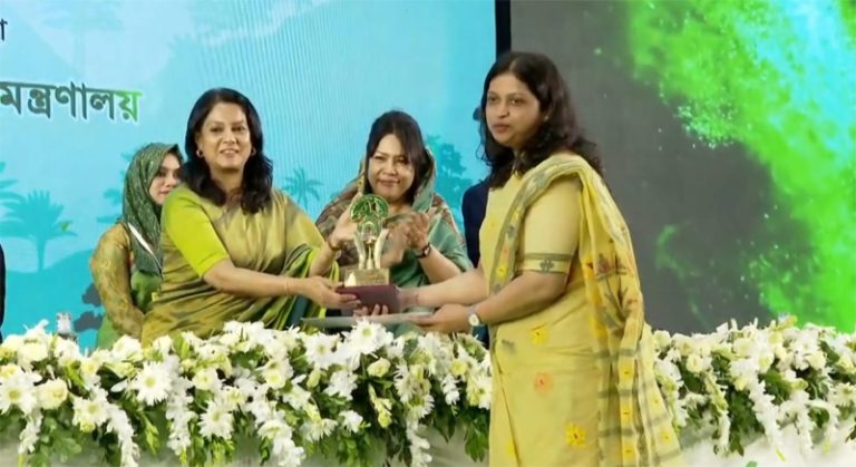 জাতীয় পুরস্কার পেল খাগড়াছড়ির মানিকছড়ি ডিসি পার্ক
