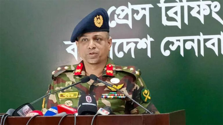 মব করে মুক্তিযোদ্ধা ও মুক্তিযুদ্ধকে খাটো করার সুযোগ নেই: সেনাসদর