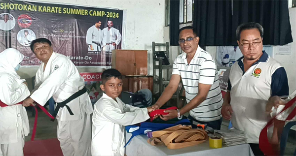 রাঙ্গামাটিতে শিশু-কিশোর-কিশোরীদের কারাতে বেল্ট প্রদান