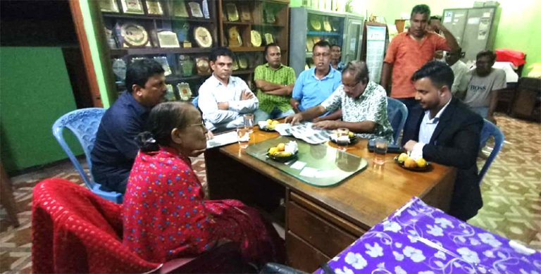 রাঙ্গামাটির স্থানীয় তিন দৈনিকের কার্যালয় ঘুরে দেখলেন ডিএফপির সহকারী পরিচালক