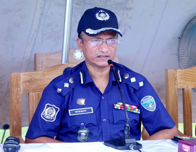 রাঙ্গামাটিবাসীর প্রতি পুলিশ সুপারের অনুরোধঃ আমরা সবাই ঐক্যবদ্ধ থাকলে কোনো অশুভ শক্তি কখনো সফল হতে পারবে না