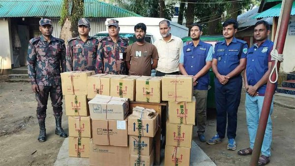 কচ্ছপিয়া থেকে মিয়ানমারে পাচার কালে স্কয়ার কোম্পানীর বিপুল ঔষধ-গাড়িসহ আটক-৩