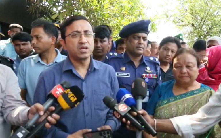 গুইমারায় সহিংসতার ঘটনায় ৫ সদস্যের তদন্ত কমিটি গঠন করেছে জেলা প্রশাসন