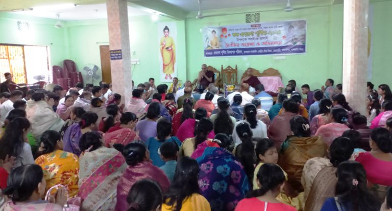 নানা আয়োজনে বান্দরবান সার্বজনীন কেন্দ্রীয় বৌদ্ধ বিহারে শুভ প্রবারণা পূর্ণিমা উদযাপিত