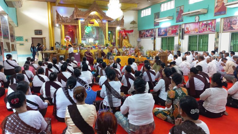 উৎসব মুখর পরিবেশে বান্দরবানে বৌদ্ধ ধর্মাবলম্বীদের ওয়াগ্যোয়াই পোয়ে: শুরু