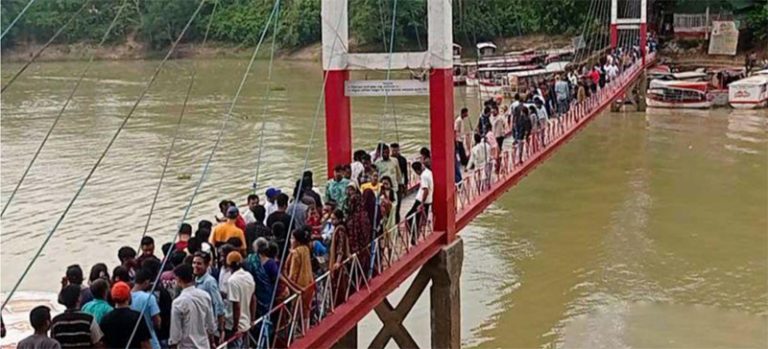 রাঙ্গামাটিতে পর্যটকের আগমনে ফিরেছে প্রাণচাঞ্চল্য