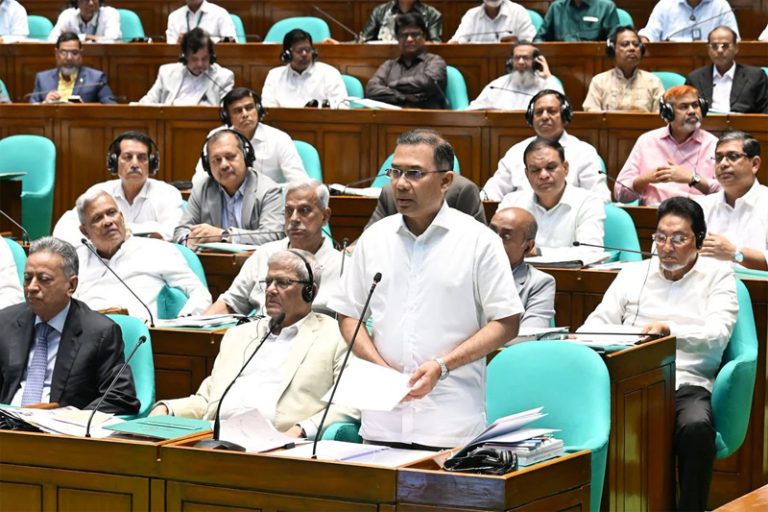 পাহাড় ও সমতলের ক্ষুদ্র নৃগোষ্ঠীদের কৃষি-ব্যবসা ও বেতন আয়কর মুক্ত করার প্রস্তাব প্রধানমন্ত্রীর