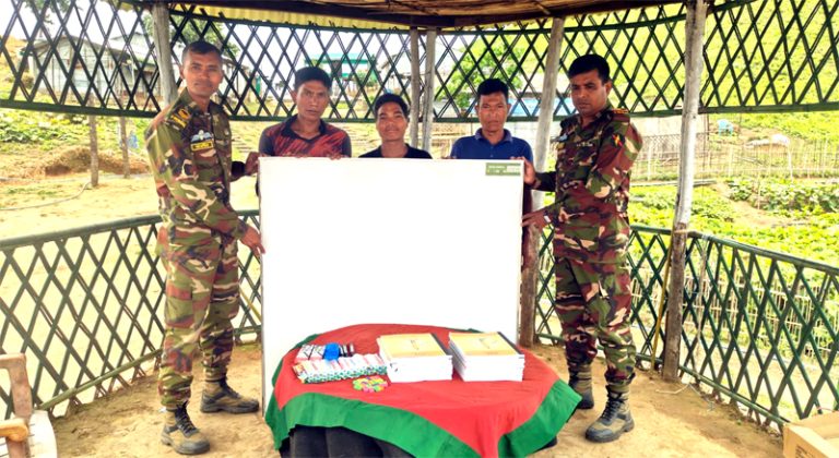 থানচিতে পাহাড়ি জনগোষ্ঠীর শিক্ষা ও জীবনমান উন্নয়নে সেনাবাহিনীর মানবিক উদ্যোগ