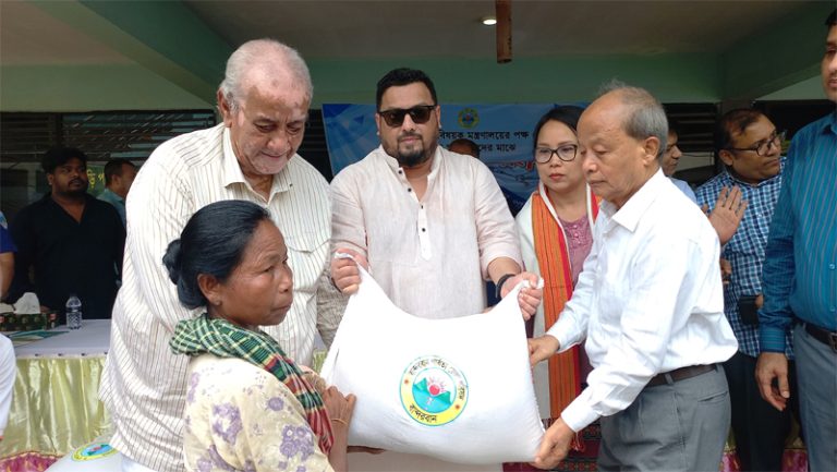 বন্যায় ক্ষতিগ্রস্ত পরিবারের তালিকা প্রস্তুুত করে পর্যায়ক্রমে পুনর্বাসন করা হবে–পার্বত্য প্রতিমন্ত্রী ব্যারিস্টার মীর হেলাল