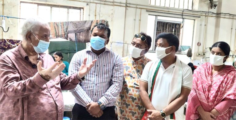 বান্দরবান সদর হাসপাতালে চিকিৎসাধীন হাম রোগীদের দেখতে গেলেন সাচিং প্রু জেরী এমপি