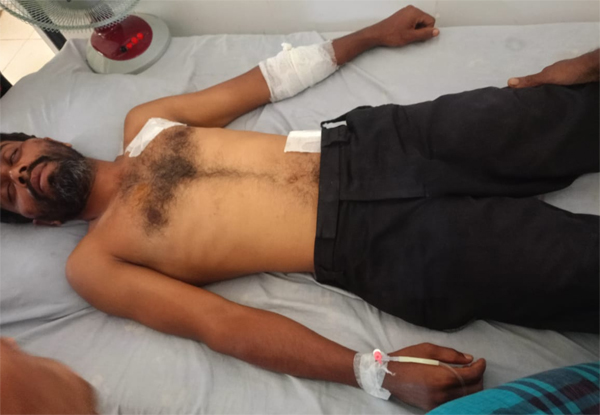 লংগদুতে অটোচালককে কুপিয়ে দুই লাখ টাকা ছিনতাই, নির্জনে ডেকে নেয় দুর্বৃত্তরা
